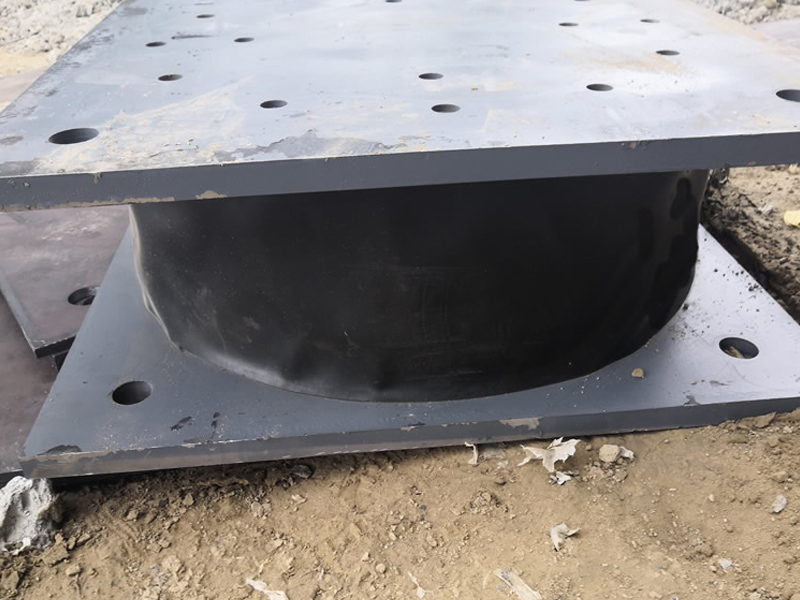 新疆（LRB/LNR）建筑鉛芯隔震支座專業生產廠家18231877770